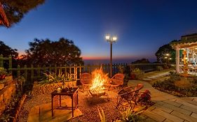 Elivaas Signature 3Bhk Plus Attic Cliffside Villa With Scenic Views